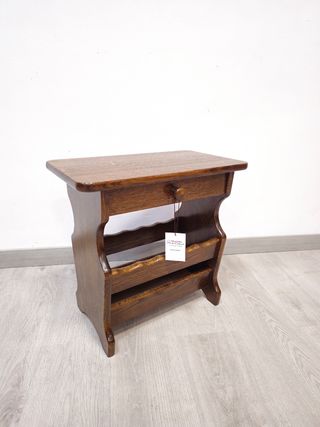 Tavolino da caffè rustico con cassetto portariviste