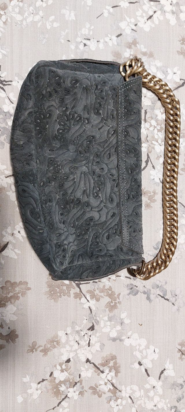 Bata - Pochette grigia con catena