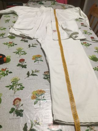 Divisa Karate per bimbi 11/12 anni  140 cm.