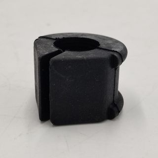 Silentblock de barra estabilizadora delantera derecha e izquierda RENAULT 21  7700773245 7702111932 7700763932 7702144456
