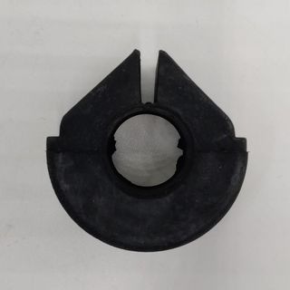 Silentblock de barra estabilizadora delantera derecha e izquierda RENAULT 21  7700773245 7702111932 7700763932 7702144456