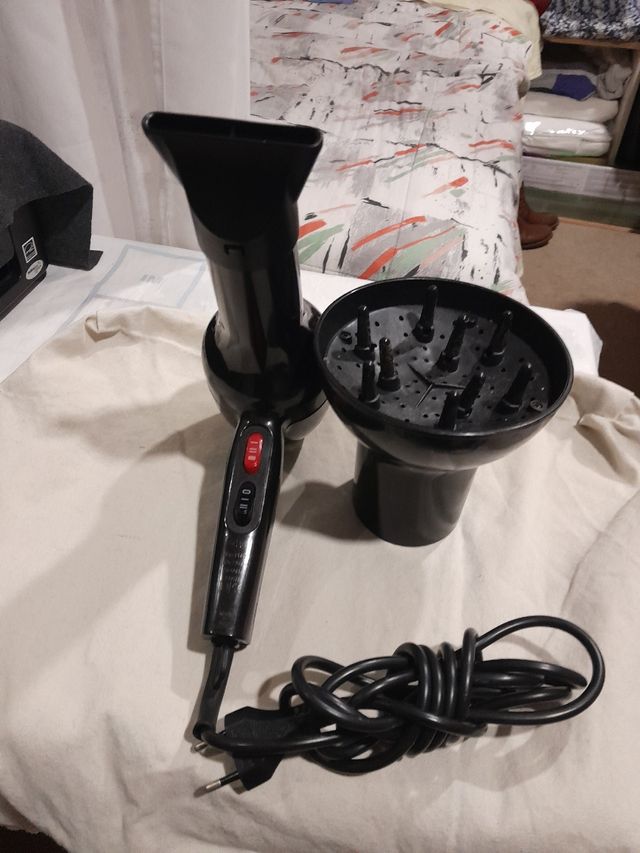 Secadora eléctrica de cabellos