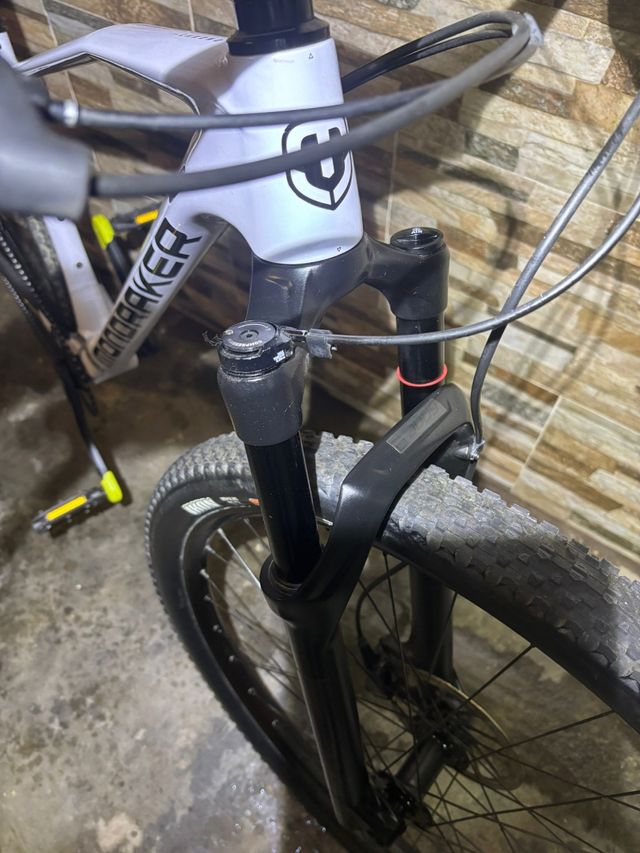 Mondraker carbono