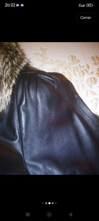 Abrigo piel negro