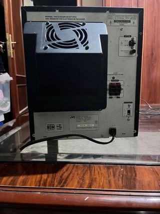 Altavoces  con radio cassette