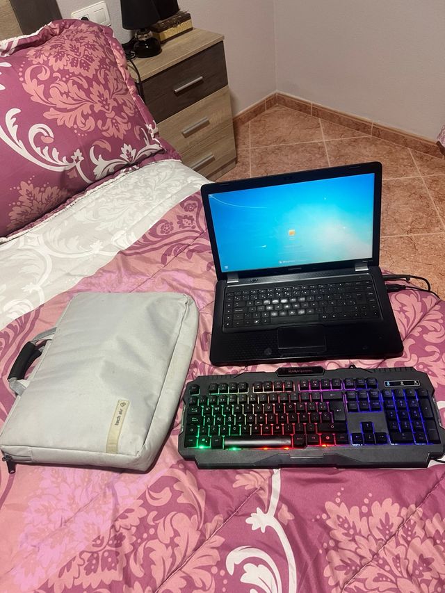 Sto vendendo un laptop