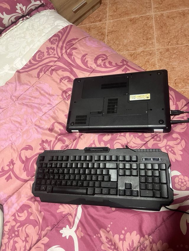 Sto vendendo un laptop