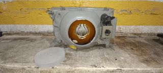 Faro Renault 9