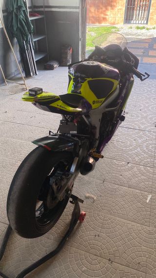 Yamaha r6