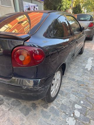 Megane coupe 1.9D ITV 07/26 Ruedas nuevas 