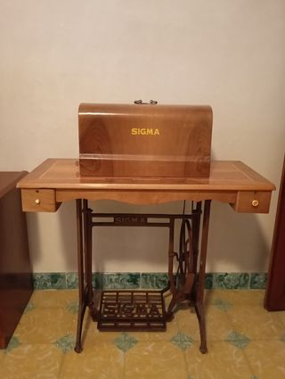 Máquina de coser antigua