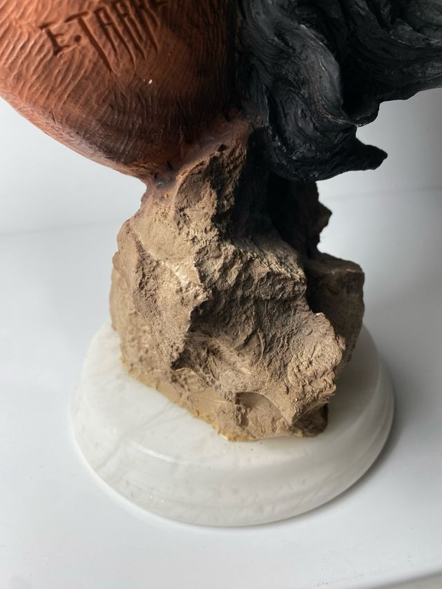 ESCULTURA DE BUSTO DE CABALLO ENRIQUE TÀRRECH