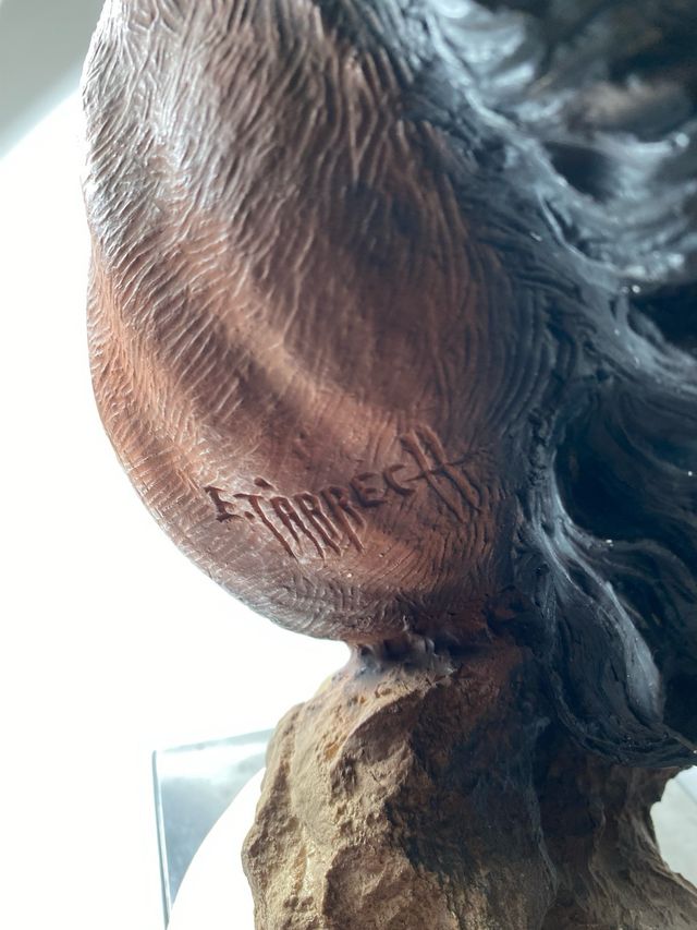 ESCULTURA DE BUSTO DE CABALLO ENRIQUE TÀRRECH