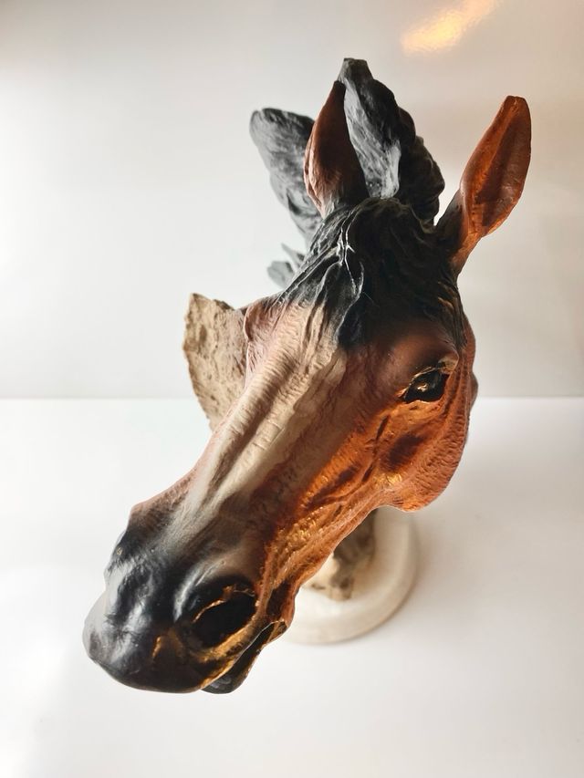 ESCULTURA DE BUSTO DE CABALLO ENRIQUE TÀRRECH