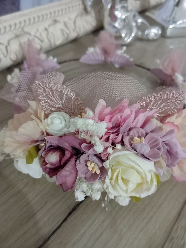 Tocado comunión, mirá mí perfil.