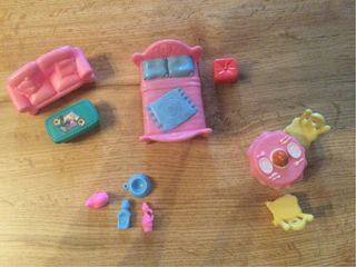 Muebles casita muñecas