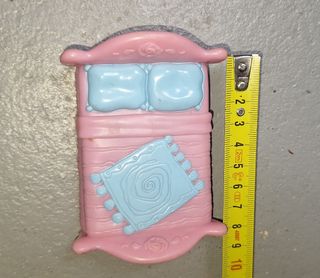 Muebles casita muñecas