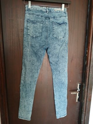 Pantalones altos T-40 Bershka