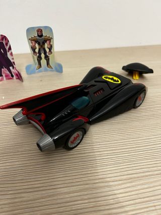 Batmobile auto batman che spara dc comics