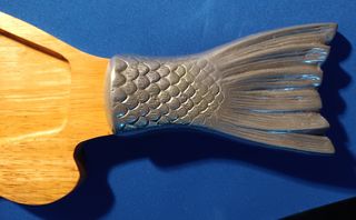 Bandeja antigua en forma de pez