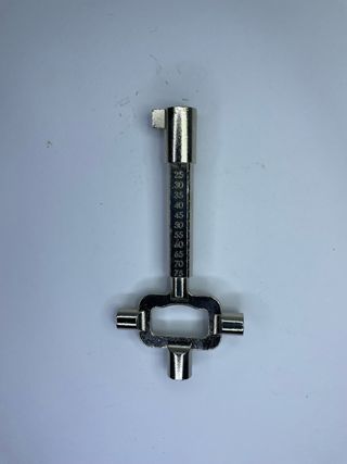 Llave de leva metalica