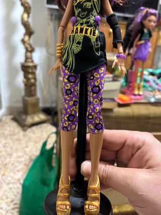 Monster high freaky fusion clawdeen