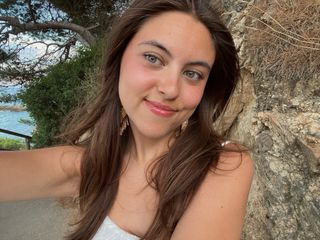 Universitària ofereix classes de llengua