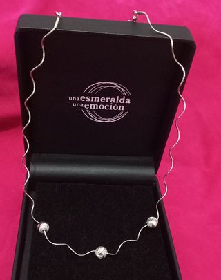 Collar de plata
