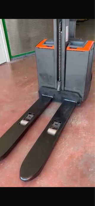 apilador electrico