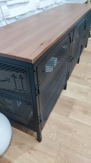 Mueble TV negro de Ikea