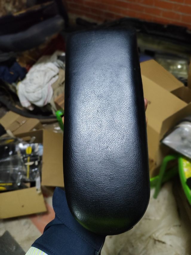 Apoyabrazos/ReposabrazosPiel Passat 3B/B5