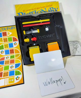 Pictionary. Juego de mesa.