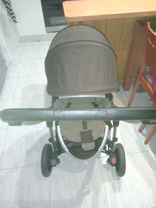 Cochicito bebe Juntos una funda para el Lluvia.