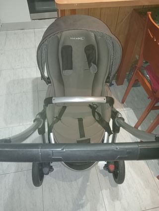 Cochicito bebe Juntos una funda para el Lluvia.