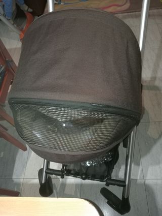 Cochicito bebe Juntos una funda para el Lluvia.