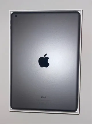Ipad 9 Generacion 64 GB GRIS y PLATA - COMO NUEVO