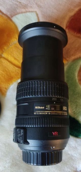 CAMARA NIKON D90  obj 18/200