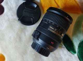 CAMARA NIKON D90  obj 18/200