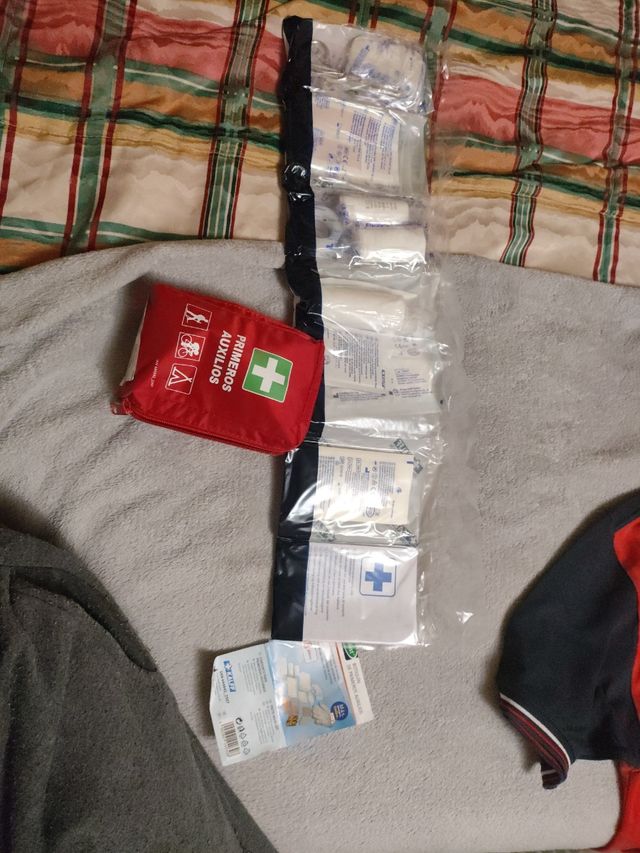 Botiquín primeros auxilios