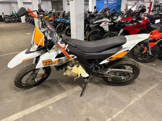 UM DSR SM 125