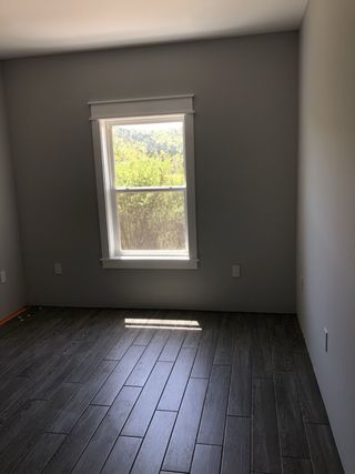 Alicatado de suelo laminado y porcelanico