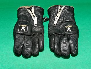 Guanti in vera pelle INVICTA uomo imbottiti neri