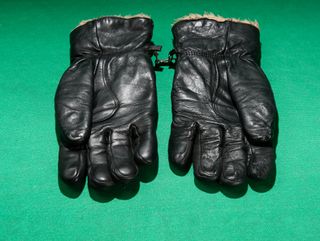 Guanti in vera pelle INVICTA uomo imbottiti neri