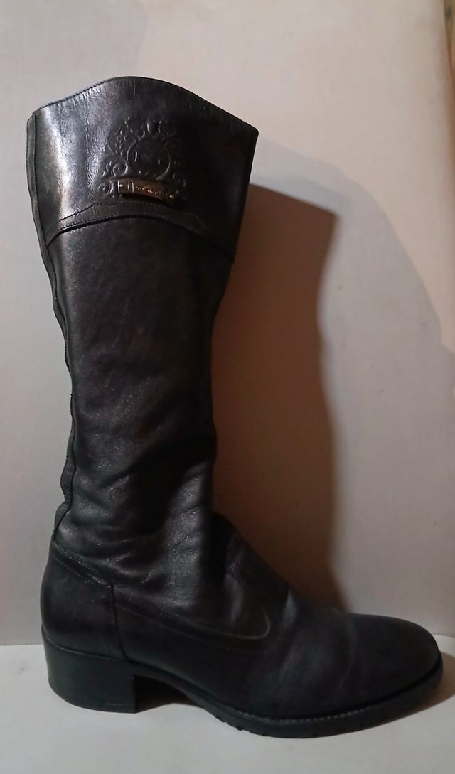 Nero Giardini, stivale al ginocchio in pelle nera,