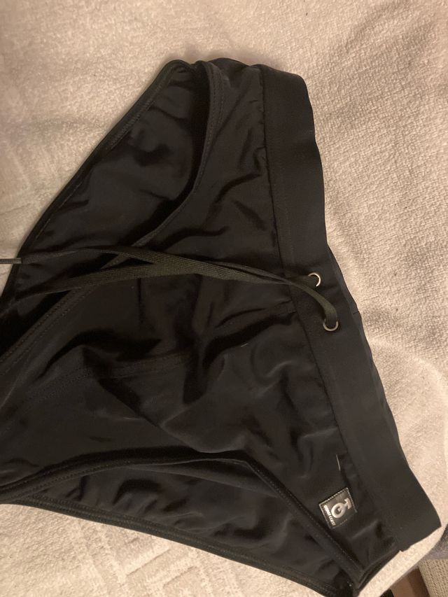 Bañador tipo slips negro talla s calzedonia