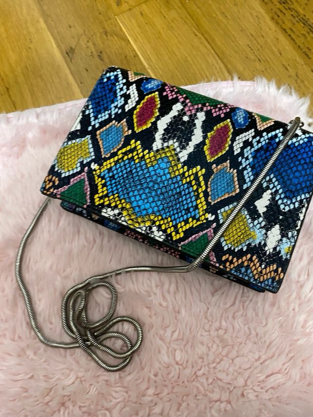 Bolso animal print pullbear