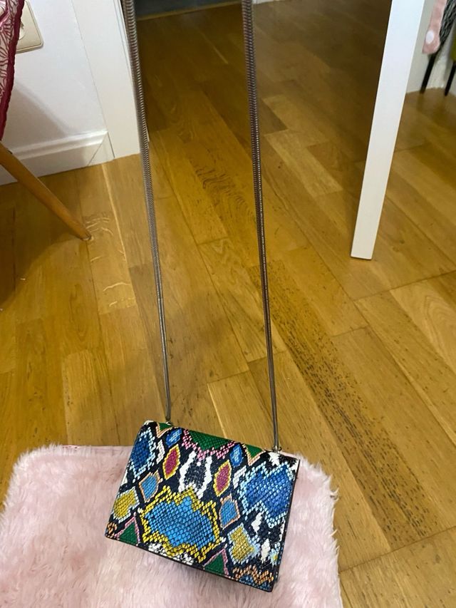 Bolso animal print pullbear