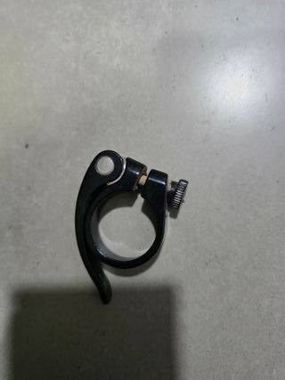 Abrazadera / cierre tija Cube