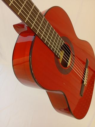 Guitarra flamenca roja ciprés laminado 