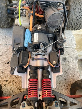 TRAXXAS REVO 3.3